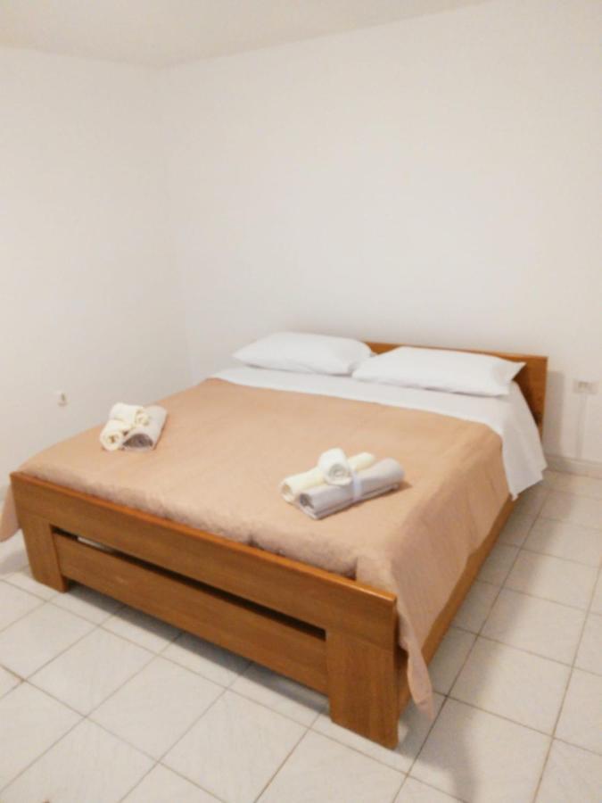 Nardones 87 Apartment Наполи Екстериор снимка