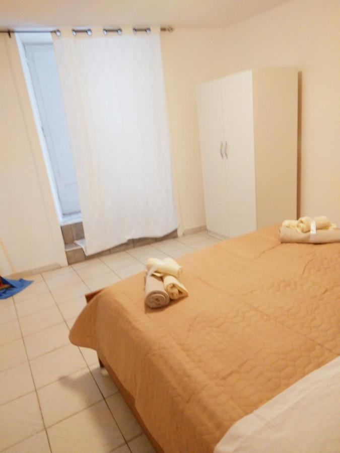 Nardones 87 Apartment Наполи Екстериор снимка